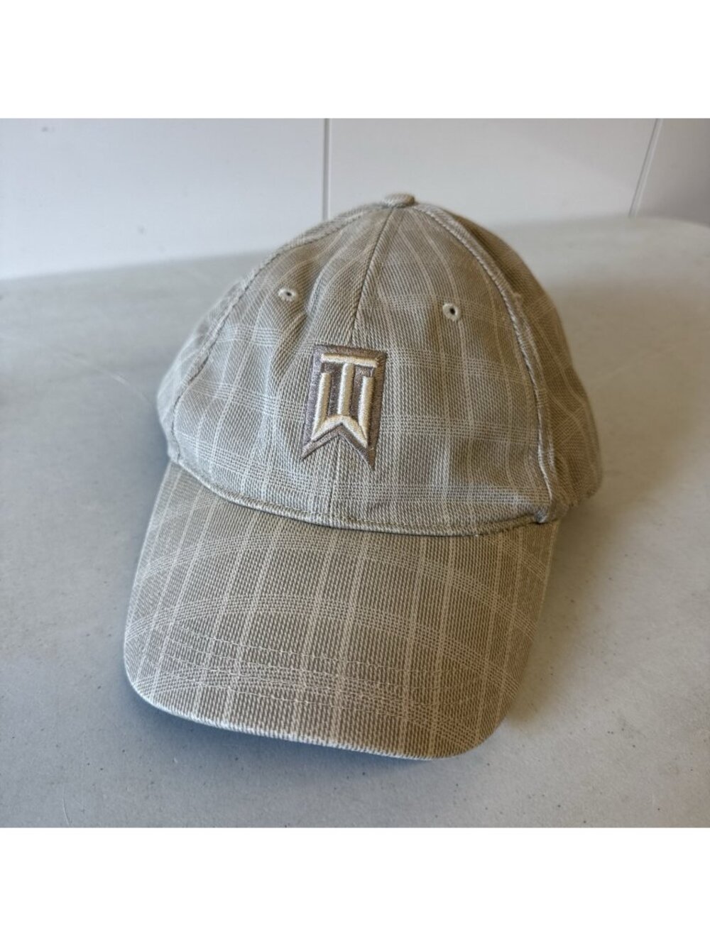 Nike Adult TW Tiger Woods Texture Adjustable Cap/Hat-Tan 336057-277